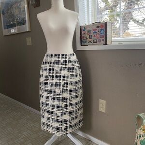 Emerson Rose black and cream abstract print pencil skirt with zipper, Sz. 8